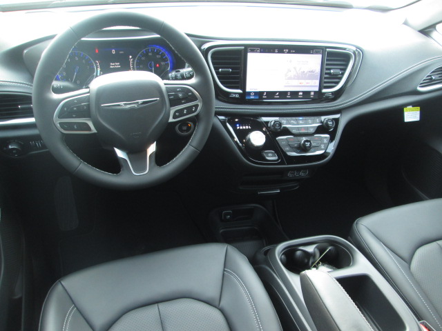2025 Chrysler Pacifica Select FWD