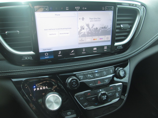 2025 Chrysler Pacifica Select FWD