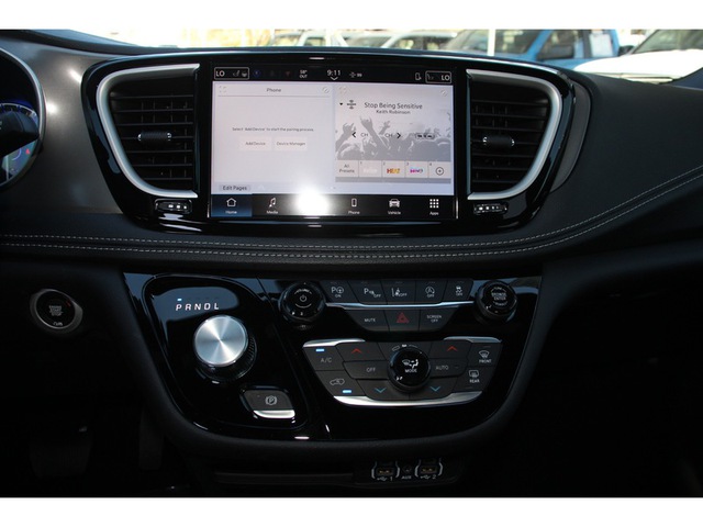 2025 Chrysler Pacifica Select FWD