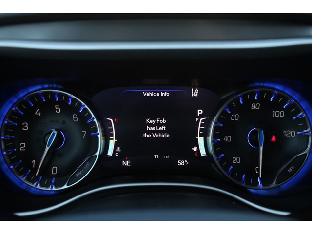 2025 Chrysler Pacifica Select FWD