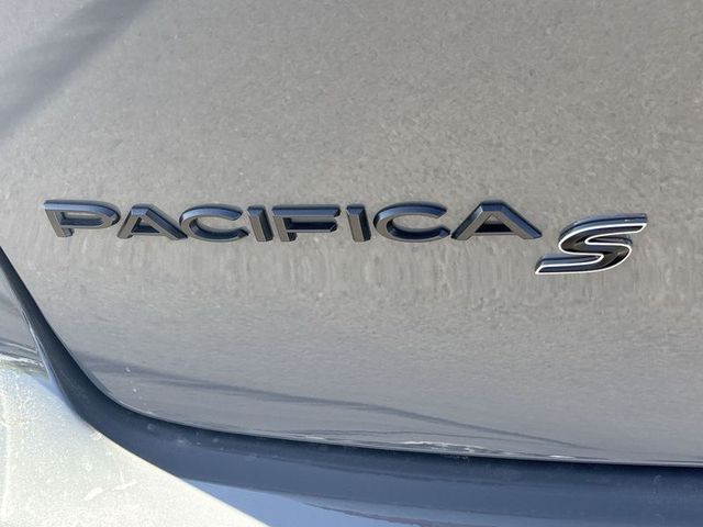 2025 Chrysler Pacifica Hybrid Premium S FWD
