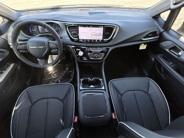 2025 Chrysler Pacifica Hybrid Premium S FWD