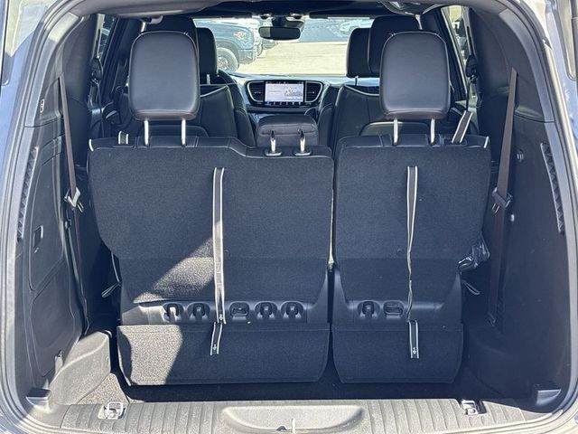 2025 Chrysler Pacifica Hybrid Premium S FWD