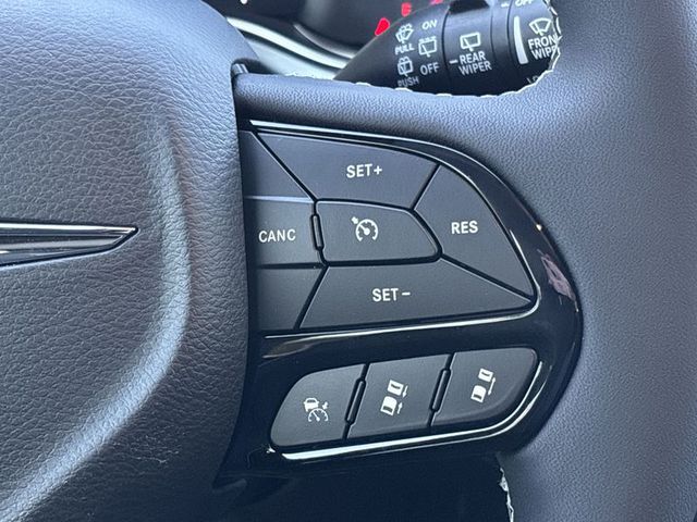 2025 Chrysler Pacifica Hybrid Premium S FWD