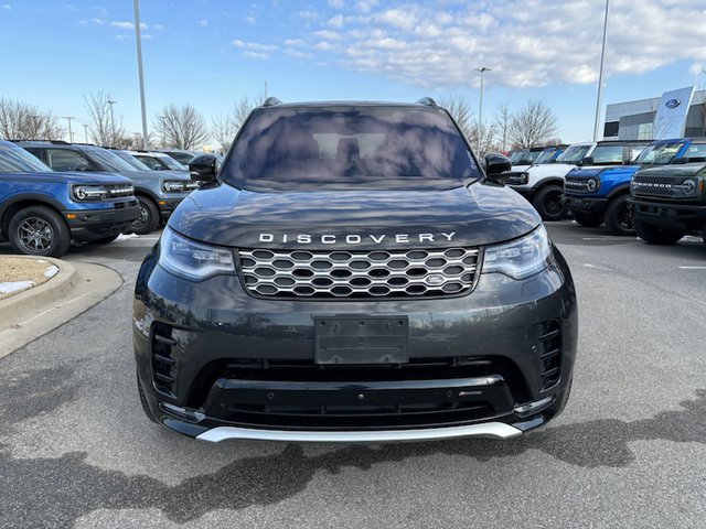 2023 Land Rover Discovery P360 Metropolitan Edition