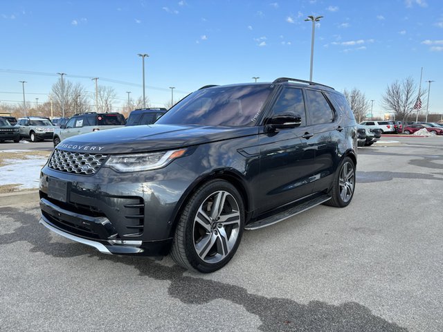 2023 Land Rover Discovery P360 Metropolitan Edition