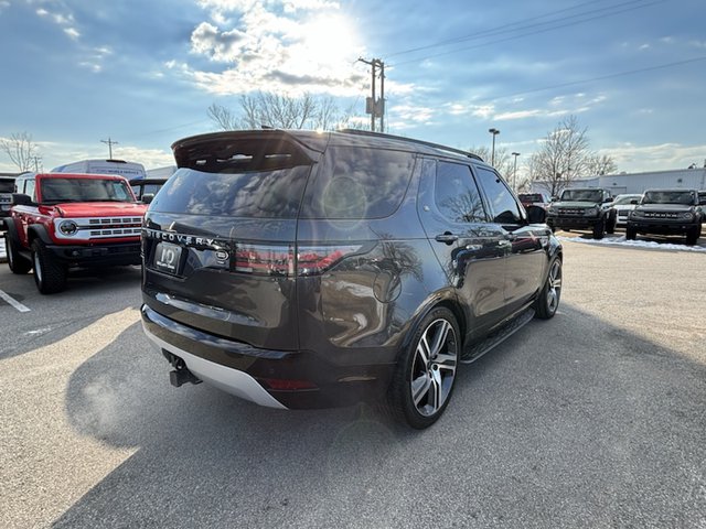 2023 Land Rover Discovery P360 Metropolitan Edition