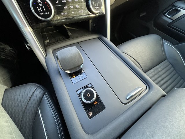 2023 Land Rover Discovery P360 Metropolitan Edition