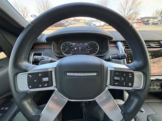 2023 Land Rover Discovery P360 Metropolitan Edition