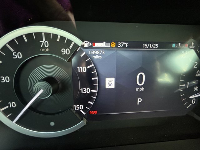 2023 Land Rover Discovery P360 Metropolitan Edition