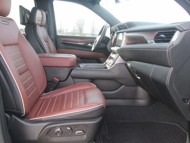 2023 GMC Yukon Denali Ultimate 4WD