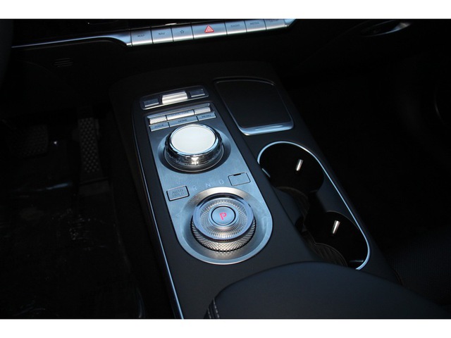 2025 Genesis GV70 2.5T AWD