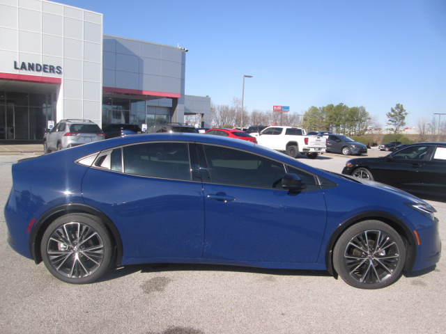 2024 Toyota Prius XLE