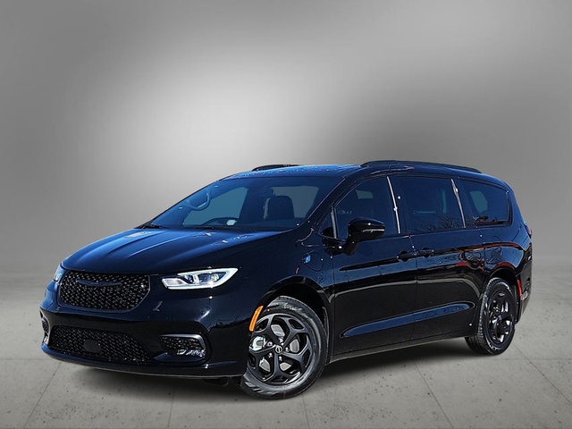 2025 Chrysler Pacifica Hybrid Premium S FWD
