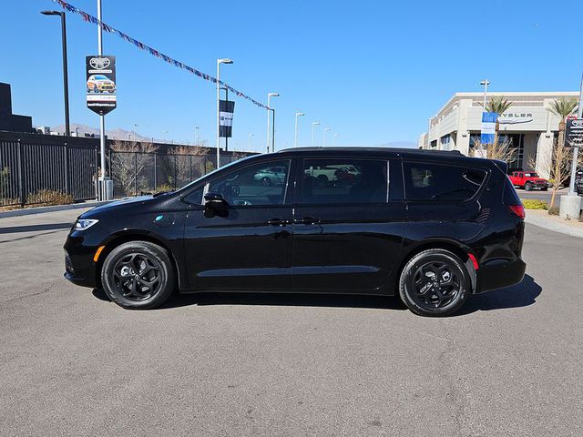 2025 Chrysler Pacifica Hybrid Premium S FWD