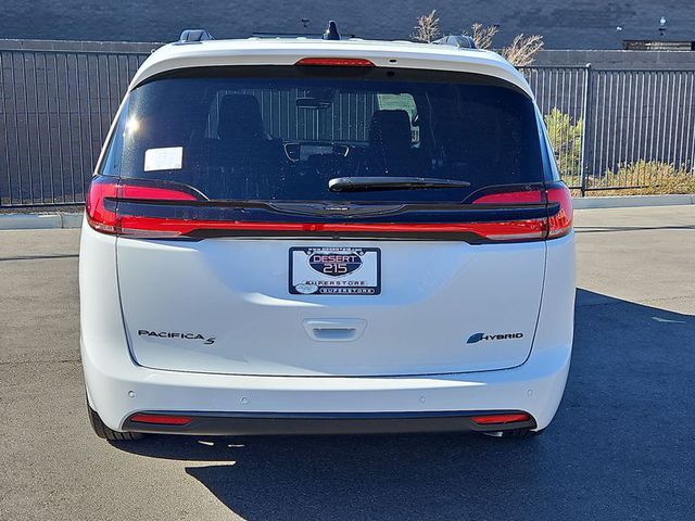 2025 Chrysler Pacifica Hybrid Premium S FWD