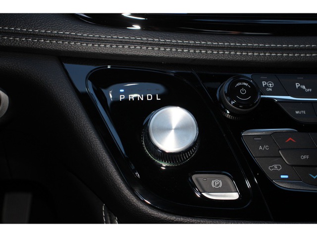 2025 Chrysler Pacifica Hybrid Premium S FWD
