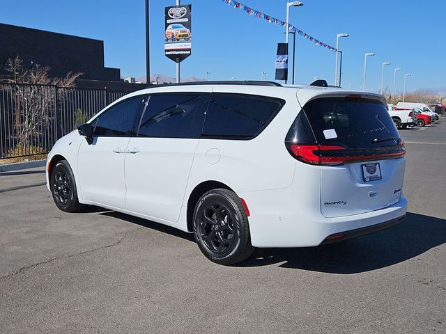 2025 Chrysler Pacifica Hybrid Premium S FWD