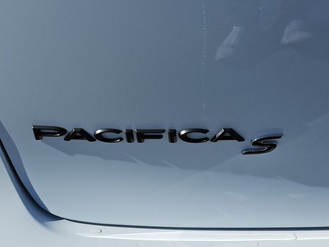 2025 Chrysler Pacifica Hybrid Premium S FWD