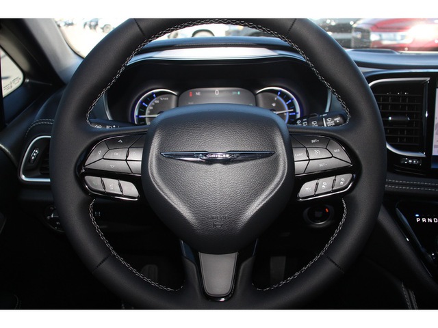 2025 Chrysler Pacifica Hybrid Premium S FWD