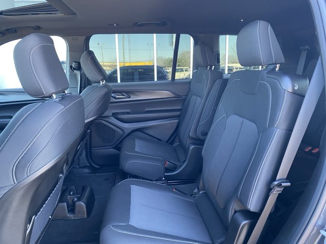 2024 Jeep Grand Cherokee Laredo X 4WD L