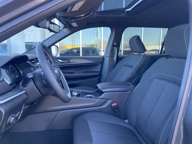 2024 Jeep Grand Cherokee Laredo X 4WD L