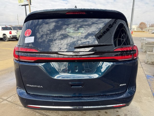 2025 Chrysler Pacifica Select AWD