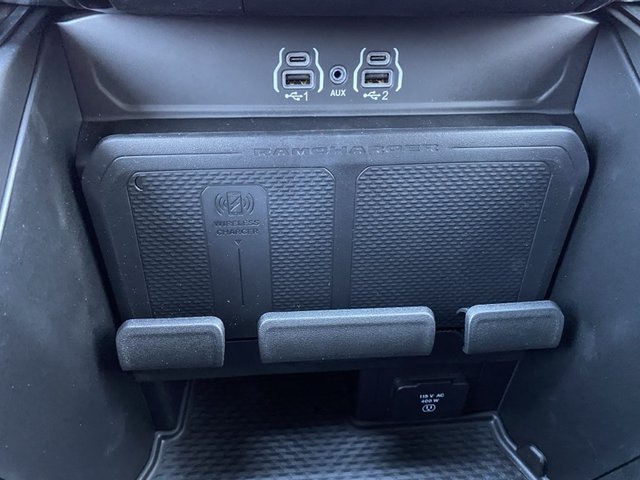 2025 Ram 1500 Big Horn 4WD 6ft4 Box