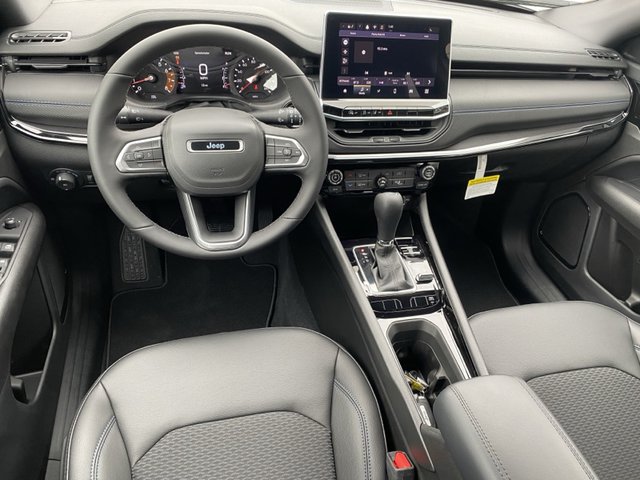 2025 Jeep Compass Latitude 4WD