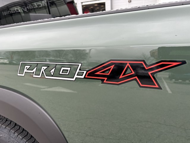 2025 Nissan Frontier PRO-4X 4WD
