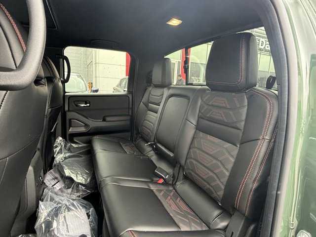 2025 Nissan Frontier PRO-4X 4WD