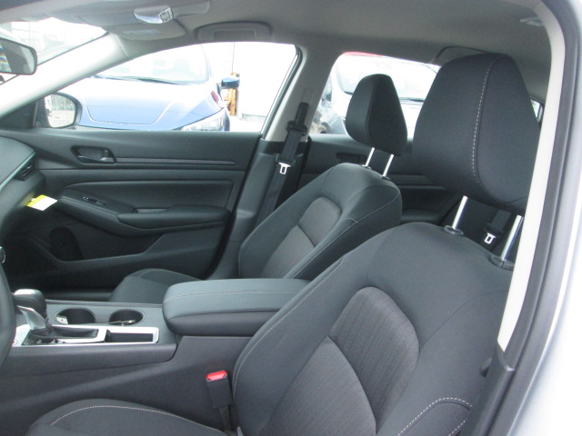 2025 Nissan Altima S FWD