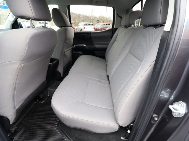 2022 Toyota Tacoma SR5 4WD 5ft Bed