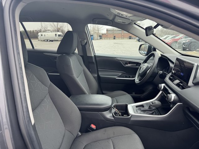 2023 Toyota RAV4 XLE FWD