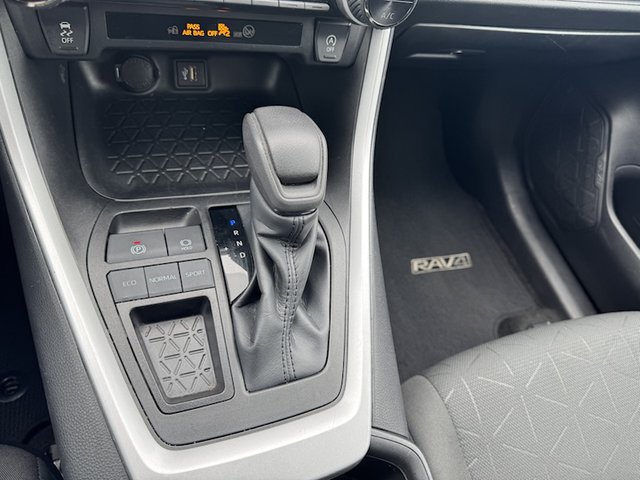 2023 Toyota RAV4 XLE FWD