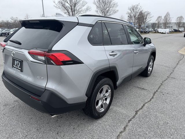 2023 Toyota RAV4 XLE FWD