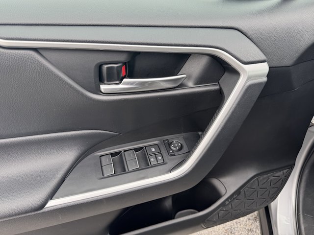 2023 Toyota RAV4 XLE FWD