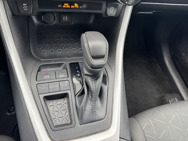 2023 Toyota RAV4 XLE FWD