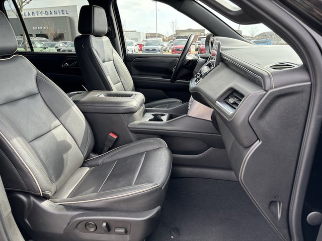 2023 GMC Yukon XL SLT 4WD