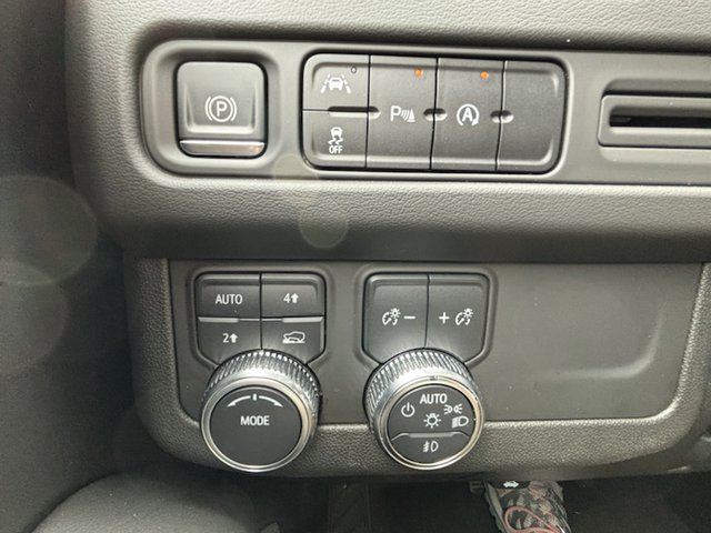 2023 GMC Yukon XL SLT 4WD