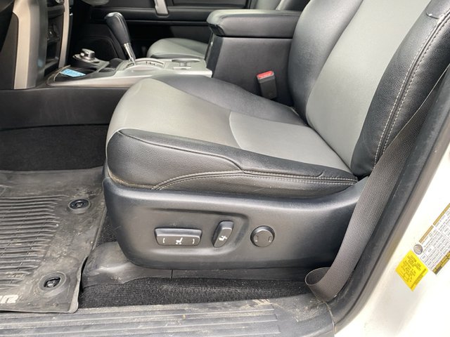 2020 Toyota 4Runner SR5 4WD