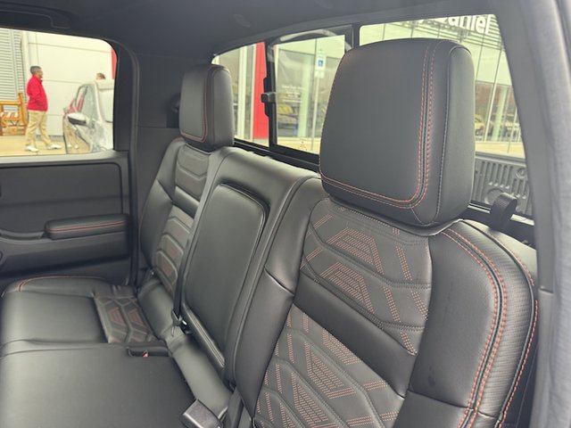 2025 Nissan Frontier PRO-4X 4WD
