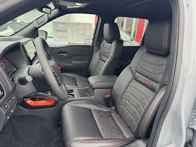 2025 Nissan Frontier PRO-4X 4WD