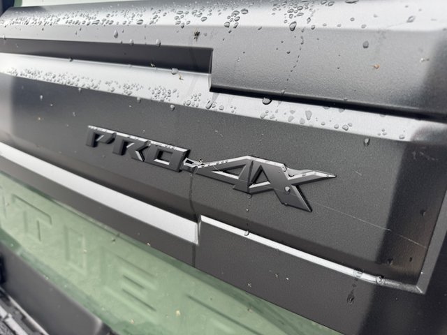 2025 Nissan Frontier PRO-4X 4WD