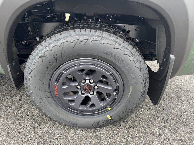 2025 Nissan Frontier PRO-4X 4WD