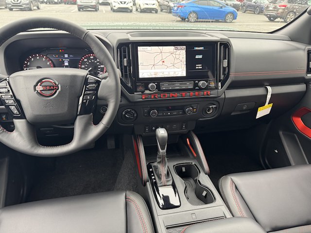 2025 Nissan Frontier PRO-4X 4WD