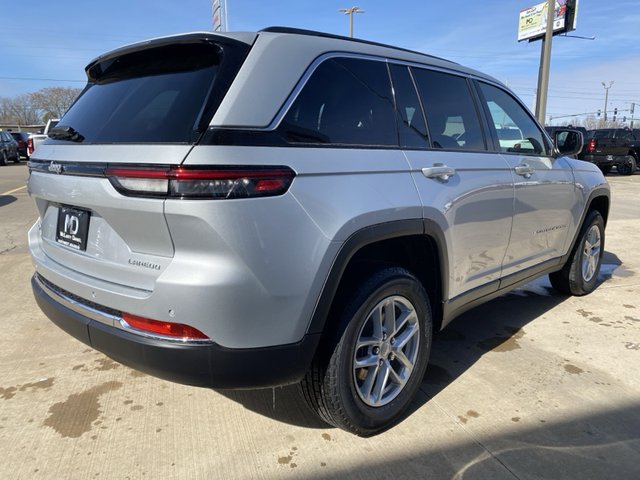 2025 Jeep Grand Cherokee Laredo X 4WD