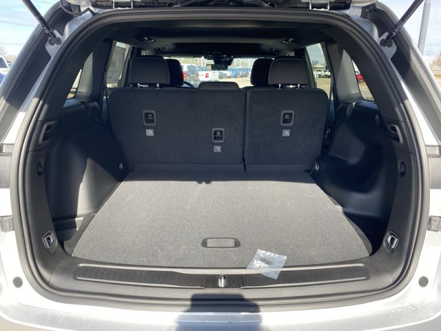 2025 Jeep Grand Cherokee Laredo X 4WD