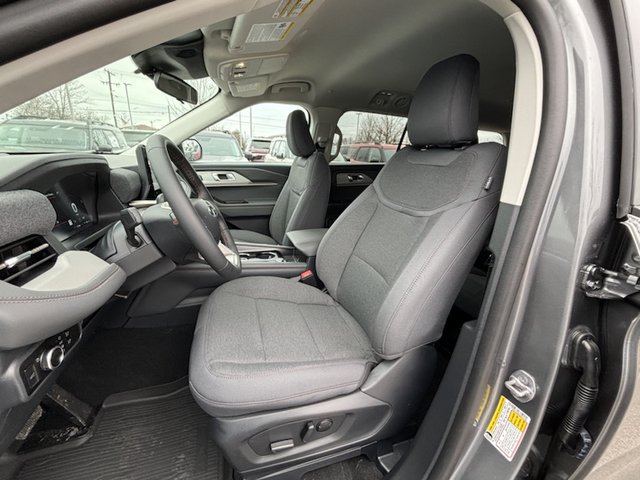 2025 Ford Explorer Active RWD