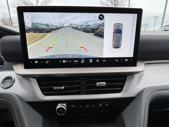 2025 Ford Explorer Active RWD